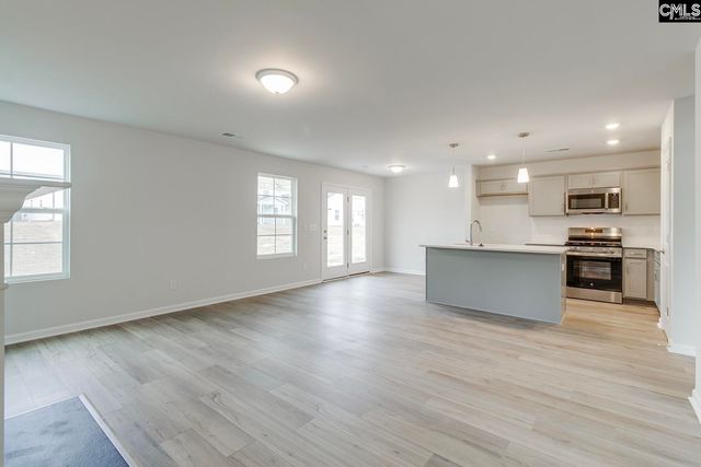 350 Bangalore Way, Gilbert, SC 29054