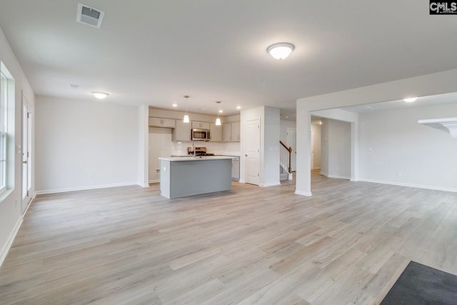 350 Bangalore Way, Gilbert, SC 29054