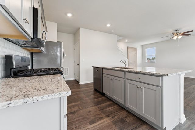 102 MEADOW RIDGE WAY, Staunton, VA 24401