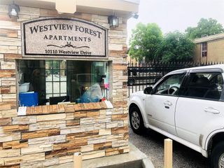 10110 Westview Drive 2011, Houston, TX 77043