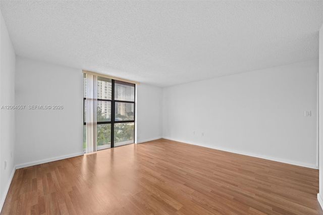 17500 N Bay Rd S508, Sunny Isles Beach, FL 33160