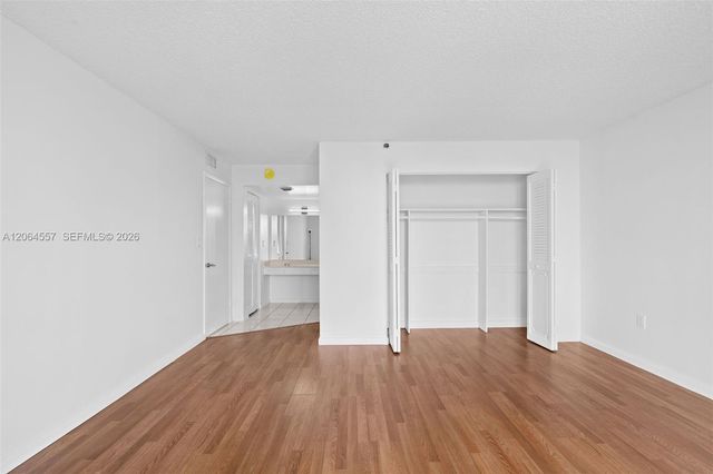 17500 N Bay Rd S508, Sunny Isles Beach, FL 33160