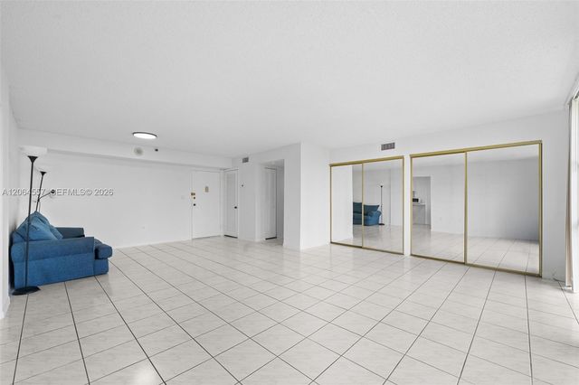 17500 N Bay Rd S508, Sunny Isles Beach, FL 33160