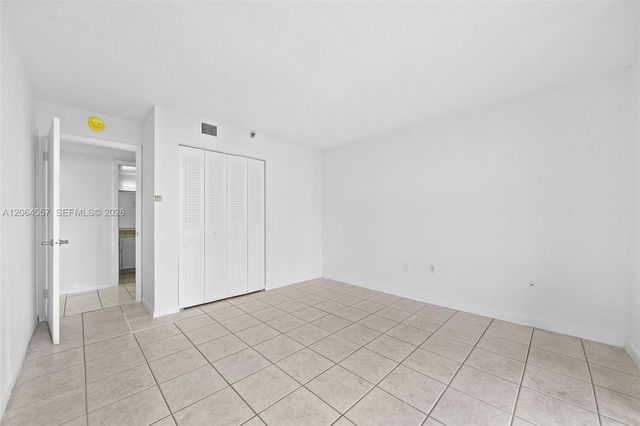 17500 N Bay Rd S508, Sunny Isles Beach, FL 33160