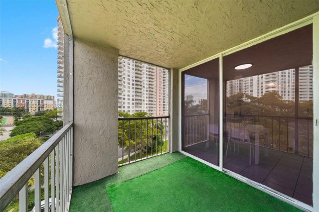 17500 N Bay Rd S508, Sunny Isles Beach, FL 33160