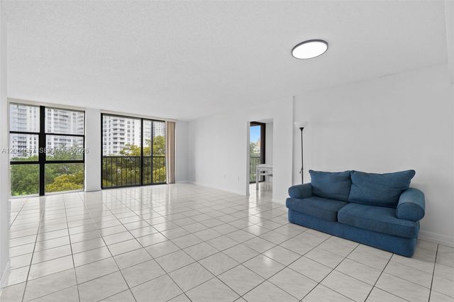 17500 N Bay Rd S508, Sunny Isles Beach, FL 33160