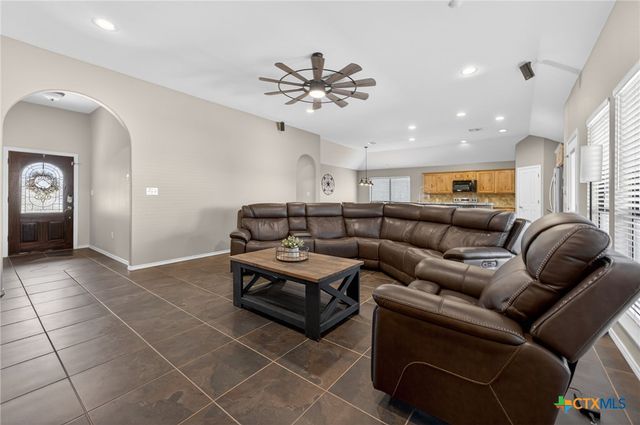 317 Yorktown, Pleasanton, TX 78064