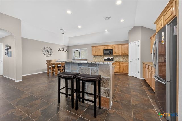 317 Yorktown, Pleasanton, TX 78064