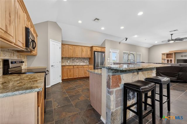 317 Yorktown, Pleasanton, TX 78064