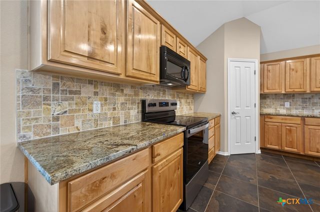 317 Yorktown, Pleasanton, TX 78064