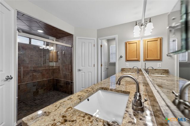 317 Yorktown, Pleasanton, TX 78064
