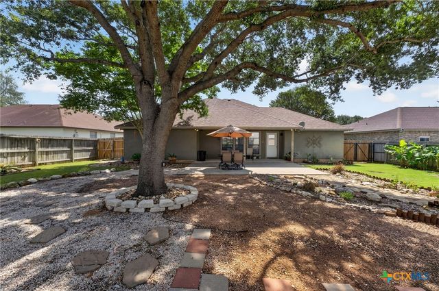 317 Yorktown, Pleasanton, TX 78064