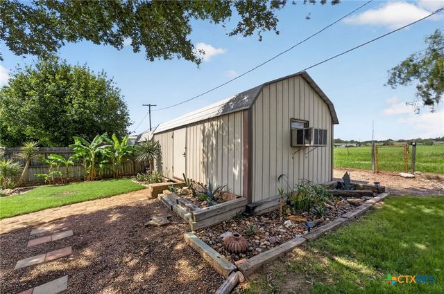 317 Yorktown, Pleasanton, TX 78064