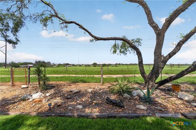 317 Yorktown, Pleasanton, TX 78064