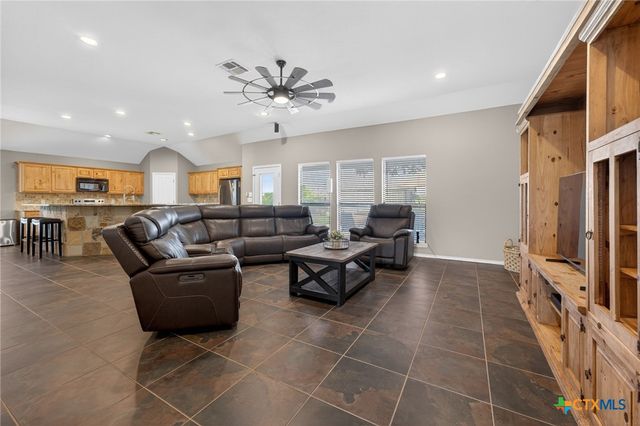 317 Yorktown, Pleasanton, TX 78064
