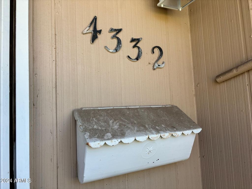 4332 W OCOTILLO Road 206, Glendale, AZ 85301