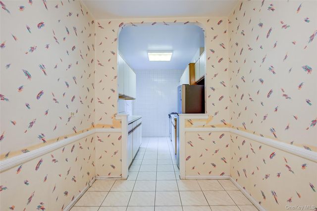 67-87 Booth Street 6J, Forest Hills, NY 11375