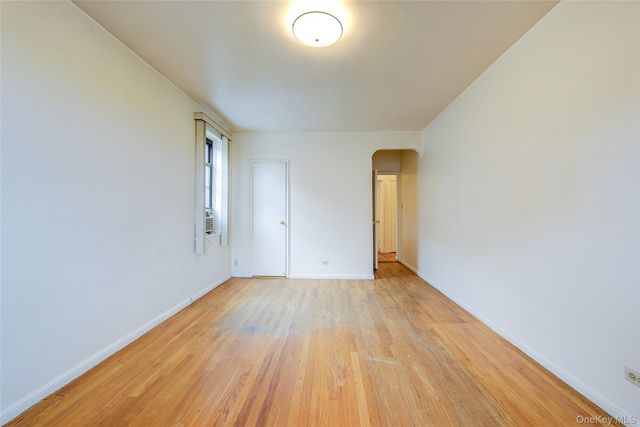 67-87 Booth Street 6J, Forest Hills, NY 11375