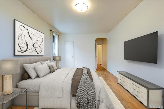 67-87 Booth Street 6J, Forest Hills, NY 11375