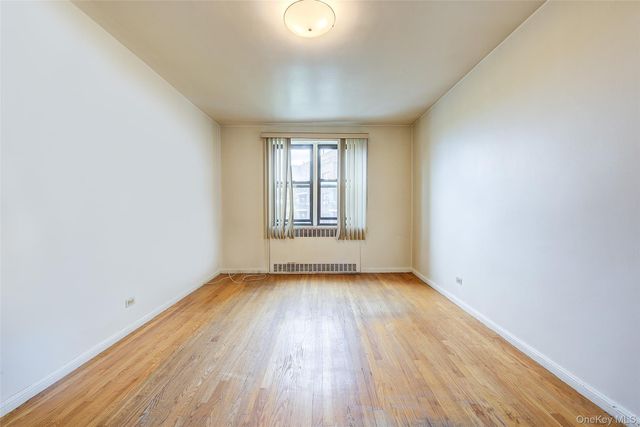 67-87 Booth Street 6J, Forest Hills, NY 11375