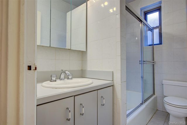 67-87 Booth Street 6J, Forest Hills, NY 11375