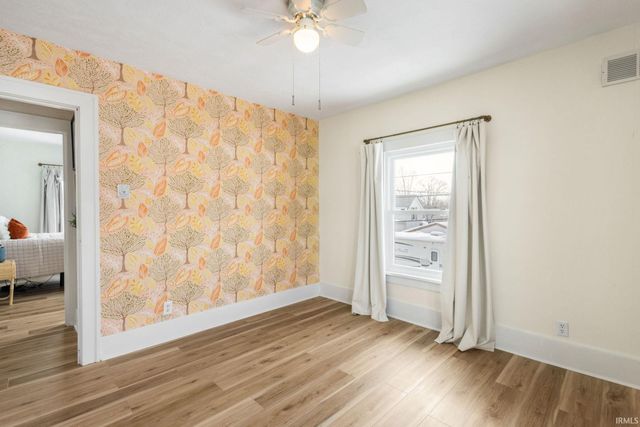 1016 Division Street, Mishawaka, IN 46545