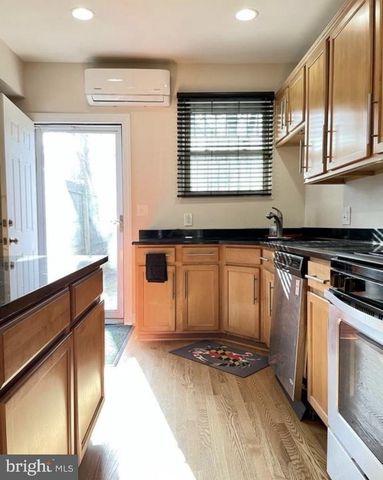 412 N CHESTER ST, Baltimore, MD 21231