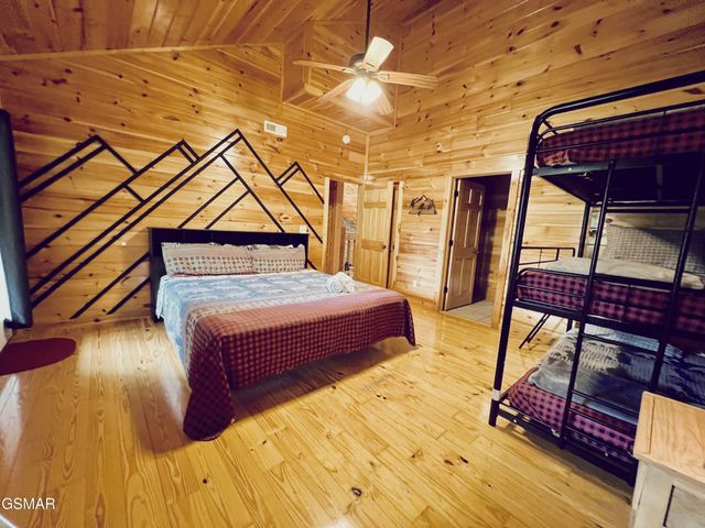 4319 Forest Ridge Way, Pigeon Forge, TN 37863