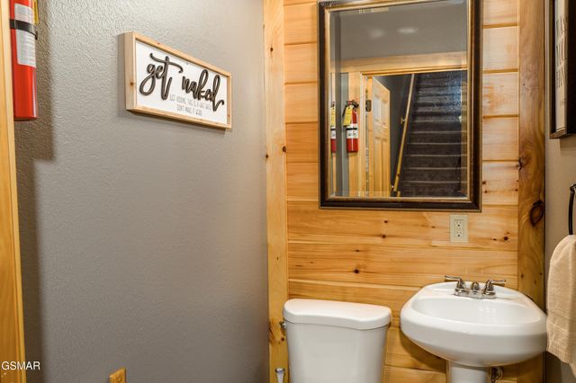 4319 Forest Ridge Way, Pigeon Forge, TN 37863