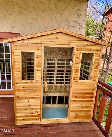 4319 Forest Ridge Way, Pigeon Forge, TN 37863