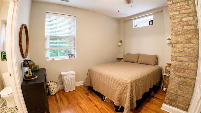 4823 N Sawyer Avenue 1, Chicago, IL 60625
