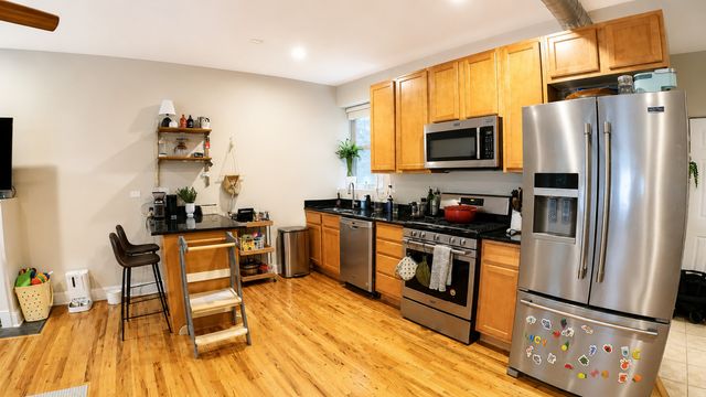 4823 N Sawyer Avenue 1, Chicago, IL 60625