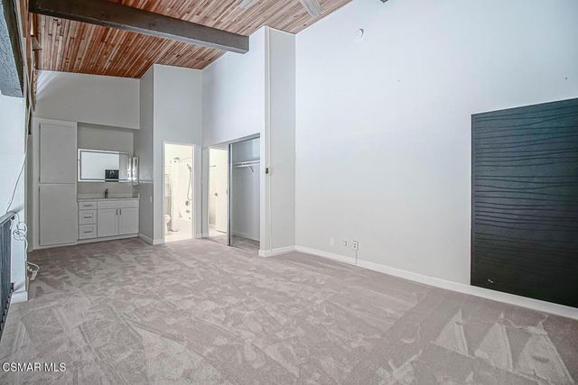 5460 White Oak Avenue E308, Encino, CA 91316