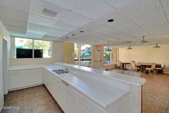 5460 White Oak Avenue E308, Encino, CA 91316