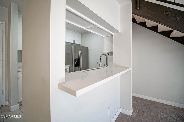 5460 White Oak Avenue E308, Encino, CA 91316