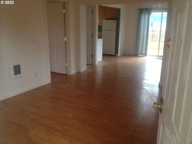 7927 N FESSENDEN St, Portland, OR 97203