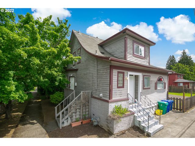 7927 N FESSENDEN St, Portland, OR 97203