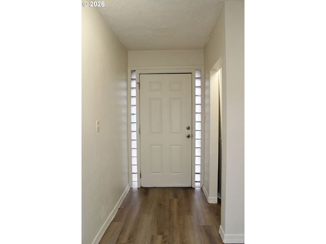 7927 N FESSENDEN St, Portland, OR 97203