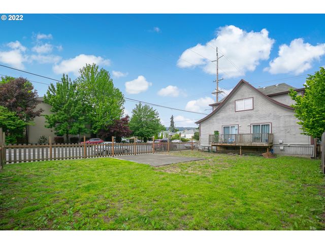7927 N FESSENDEN St, Portland, OR 97203