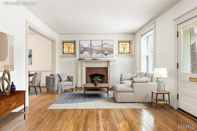 7153 Pershing Avenue, University City, MO 63130