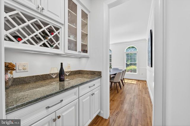 1208 INGLESIDE AVE, Mclean, VA 22101