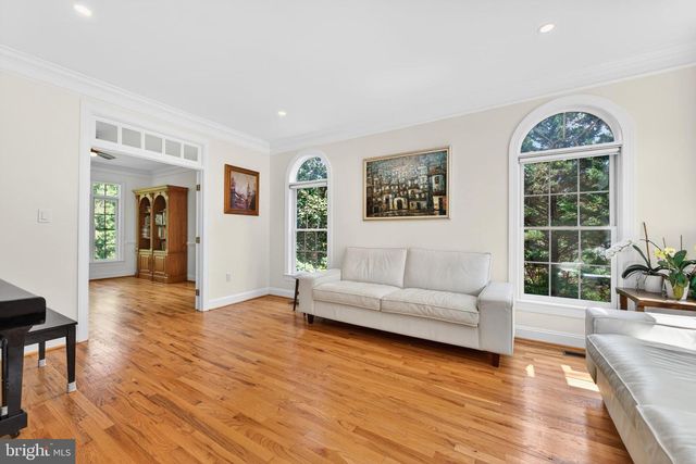 1208 INGLESIDE AVE, Mclean, VA 22101