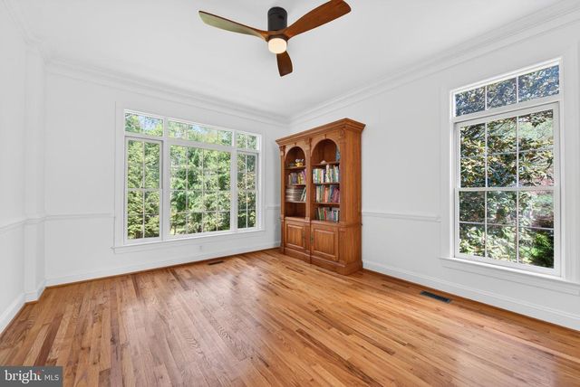 1208 INGLESIDE AVE, Mclean, VA 22101