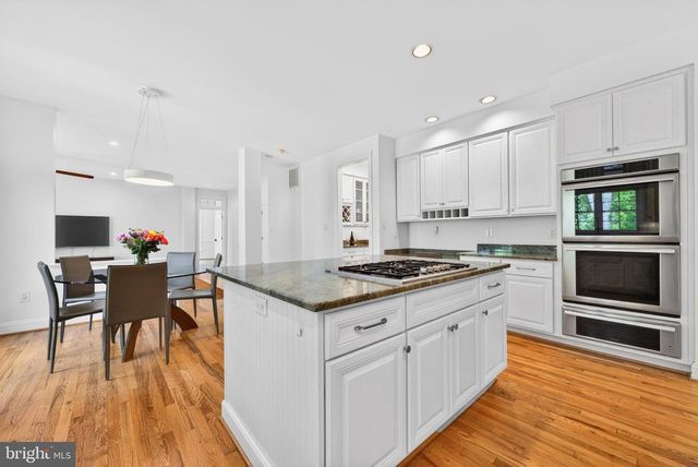 1208 INGLESIDE AVE, Mclean, VA 22101