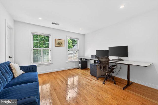 1208 INGLESIDE AVE, Mclean, VA 22101