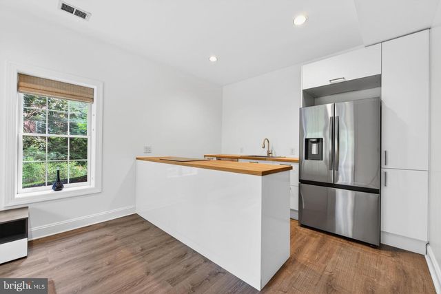 1208 INGLESIDE AVE, Mclean, VA 22101