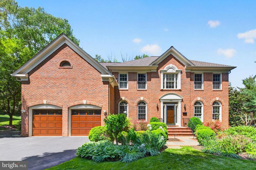 1208 INGLESIDE AVE, Mclean, VA 22101