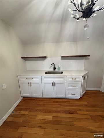 80 Carlton Avenue, East Rutherford, NJ 07073