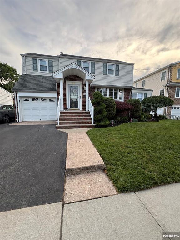 80 Carlton Avenue, East Rutherford, NJ 07073