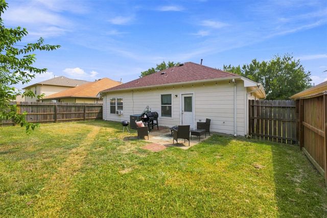 8011 Ginger Park Drive, Baytown, TX 77521